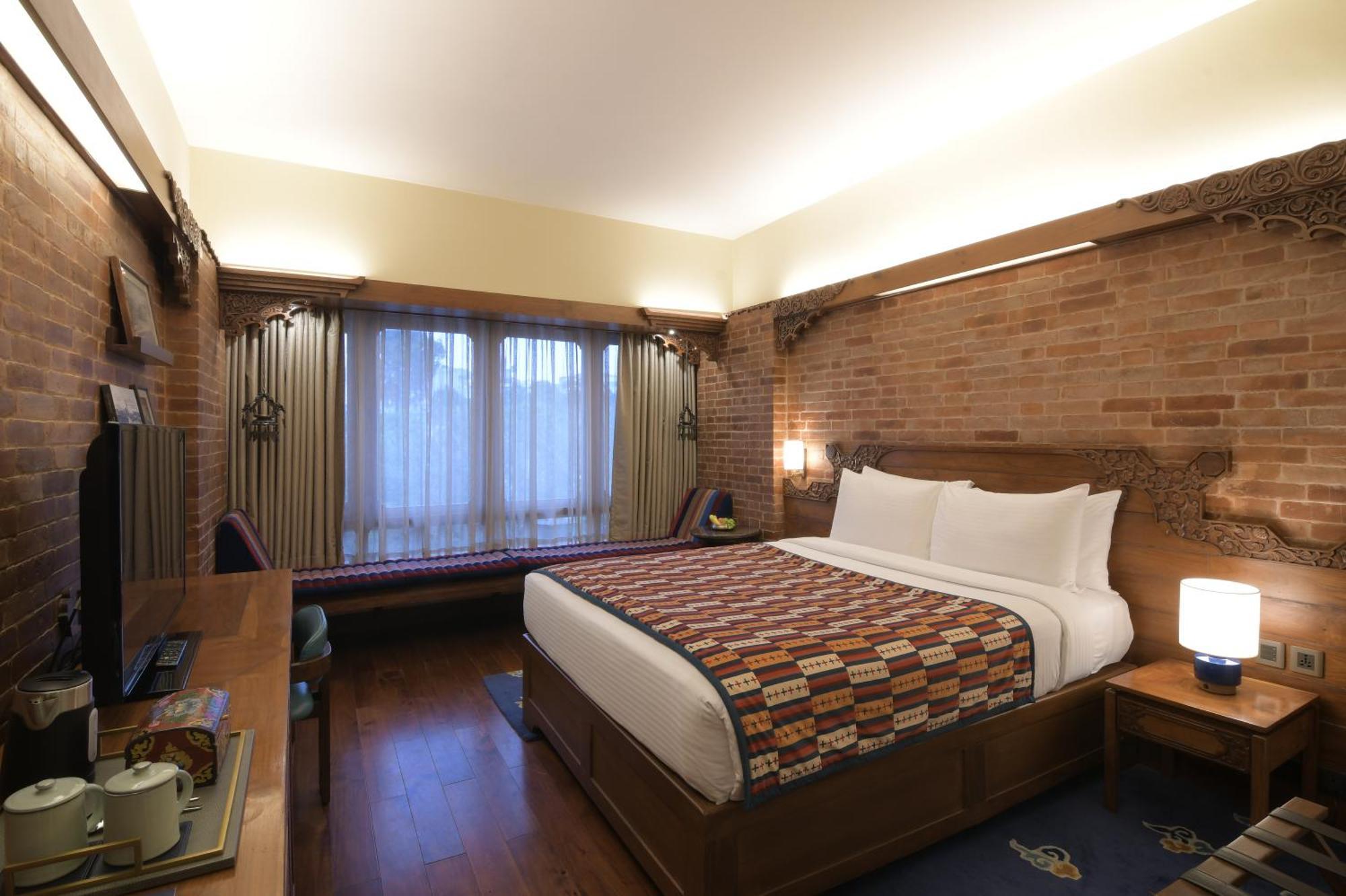 Hotel Yak & Yeti Катманду Экстерьер фото