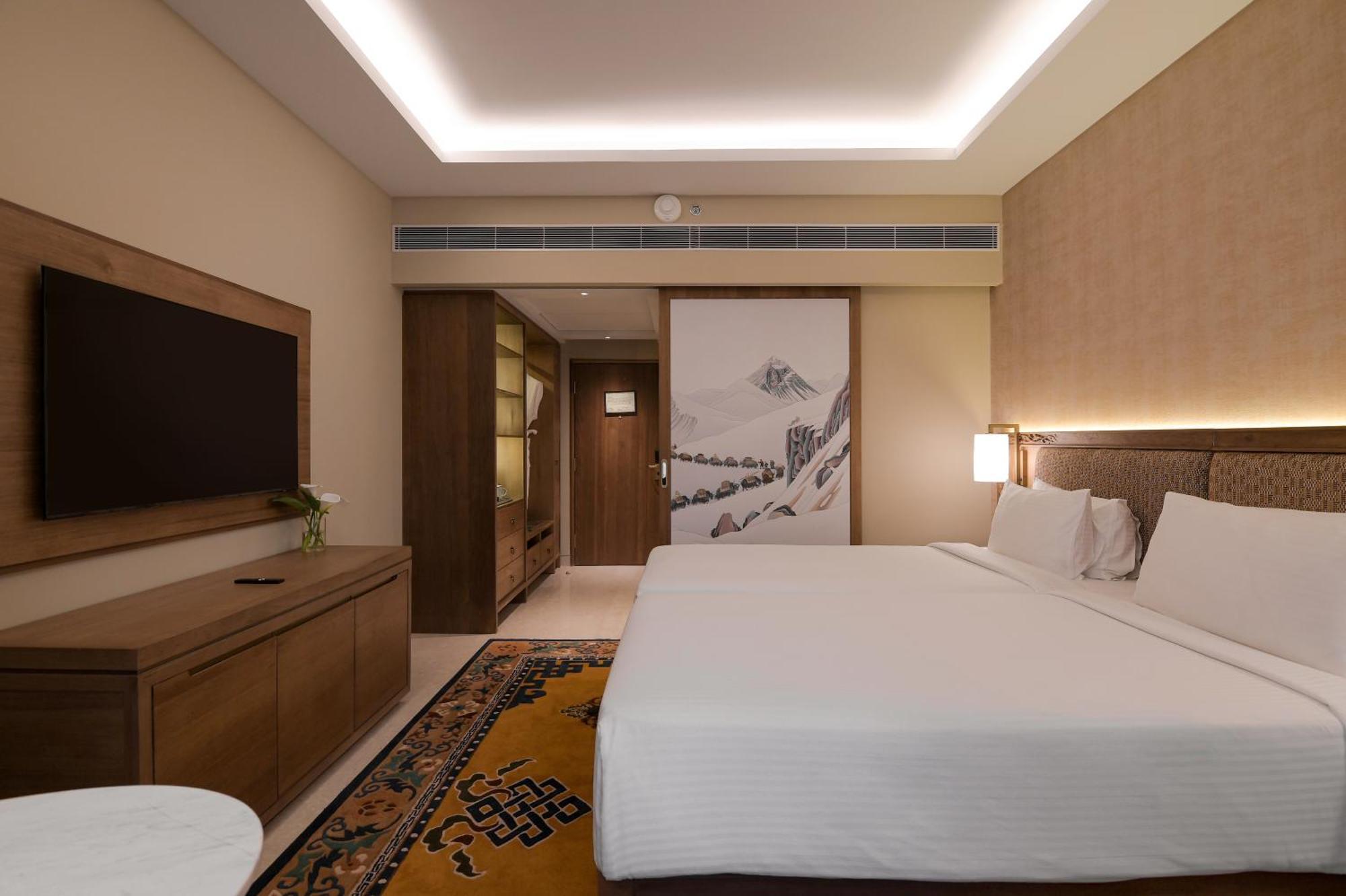 Hotel Yak & Yeti Катманду Экстерьер фото